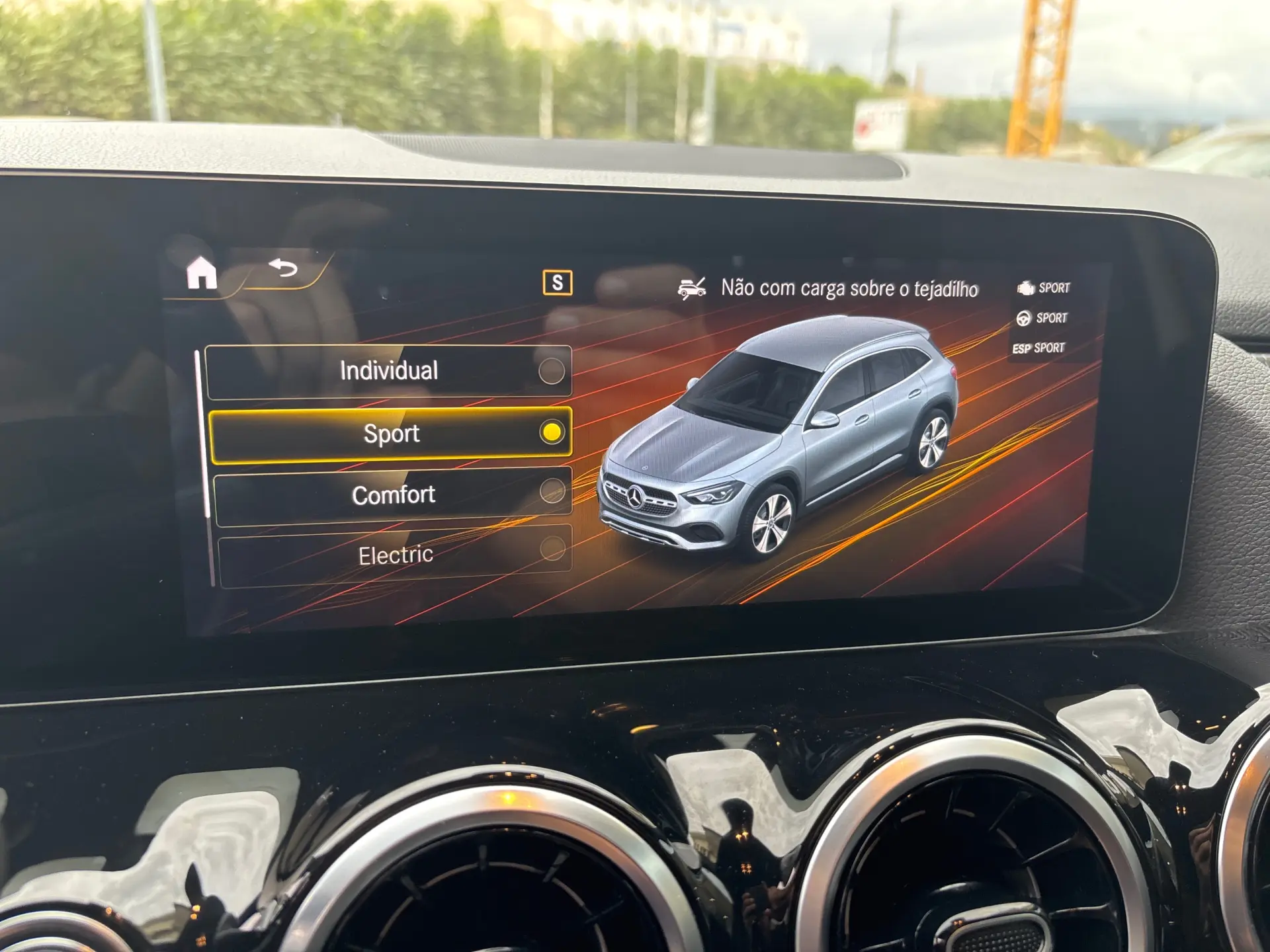 Mercedes-Benz GLA 250 e 8G-DCT Style 15