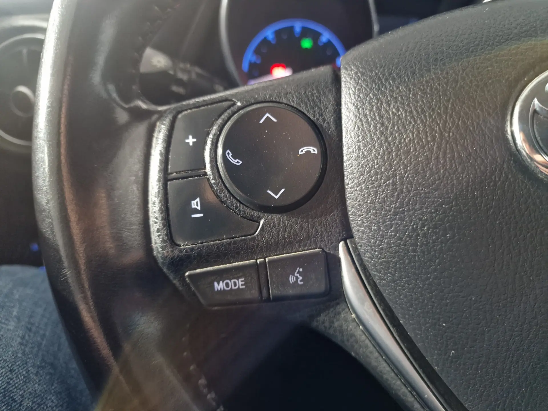 Toyota Auris Touring Sports 15