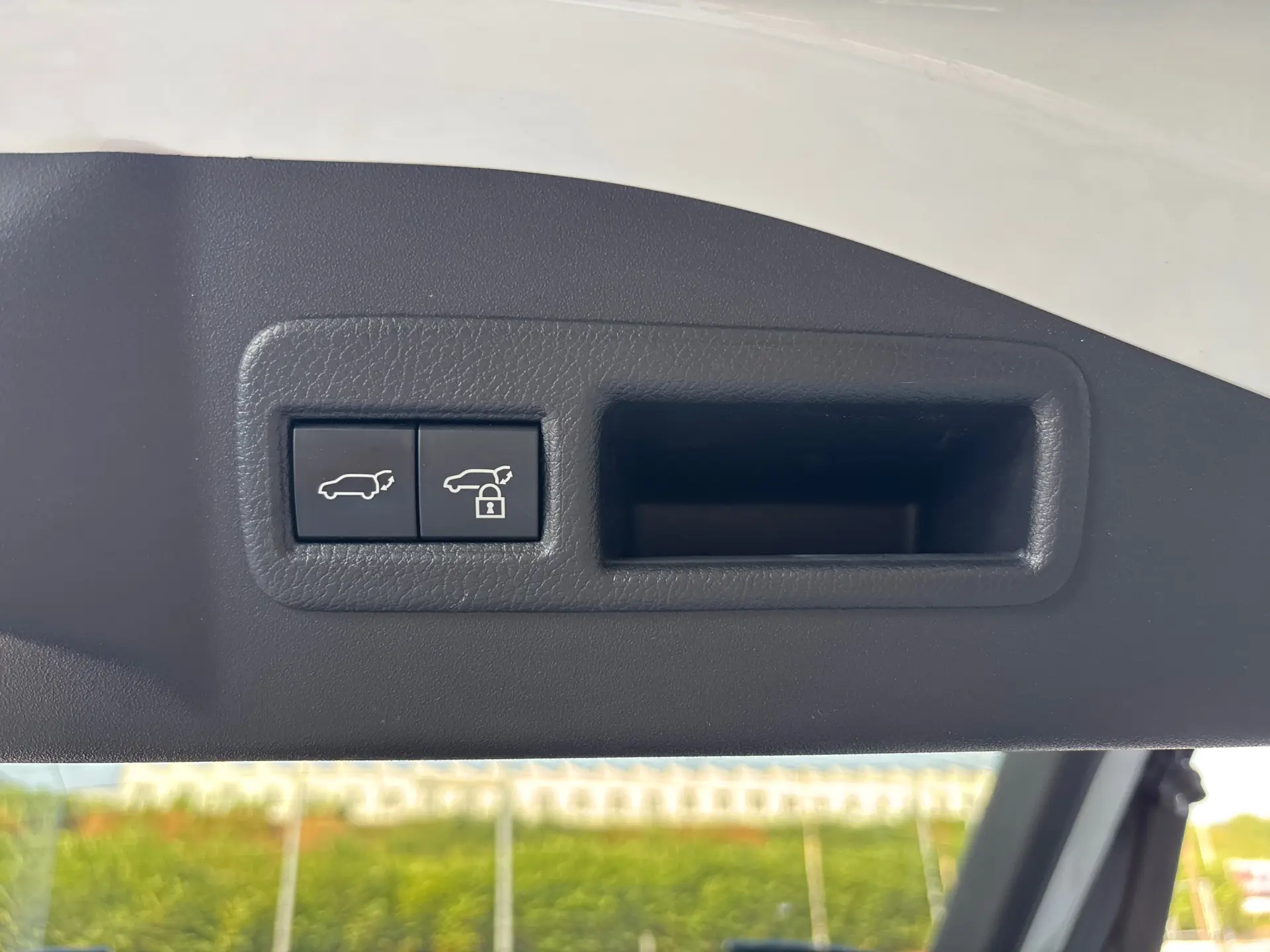 Toyota bZ4X 71,4 kWh Lounge 26