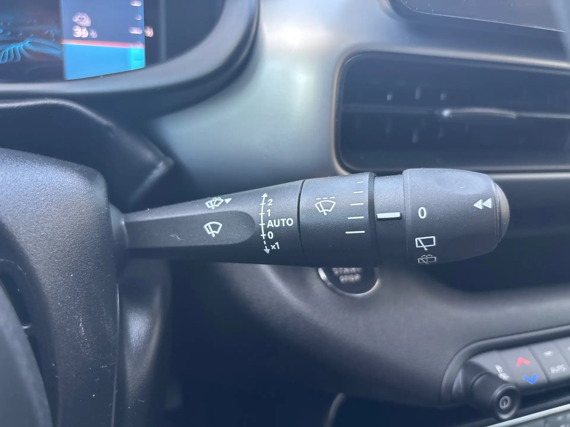 Jeep Avenger 54 kWh Summit 25