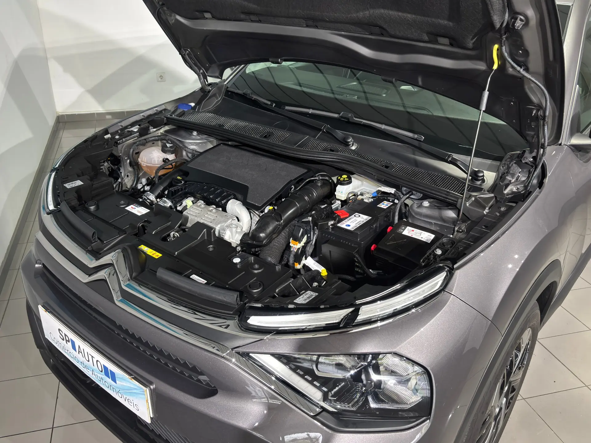 Citroën C4 1.2 PureTech Plus 28