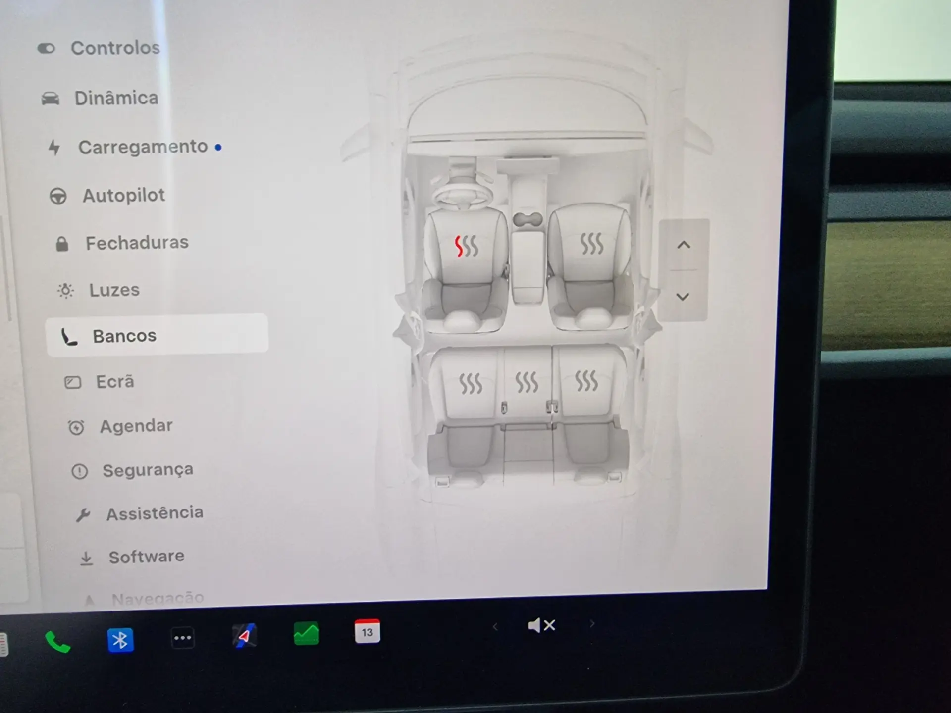 Tesla Model Y 10