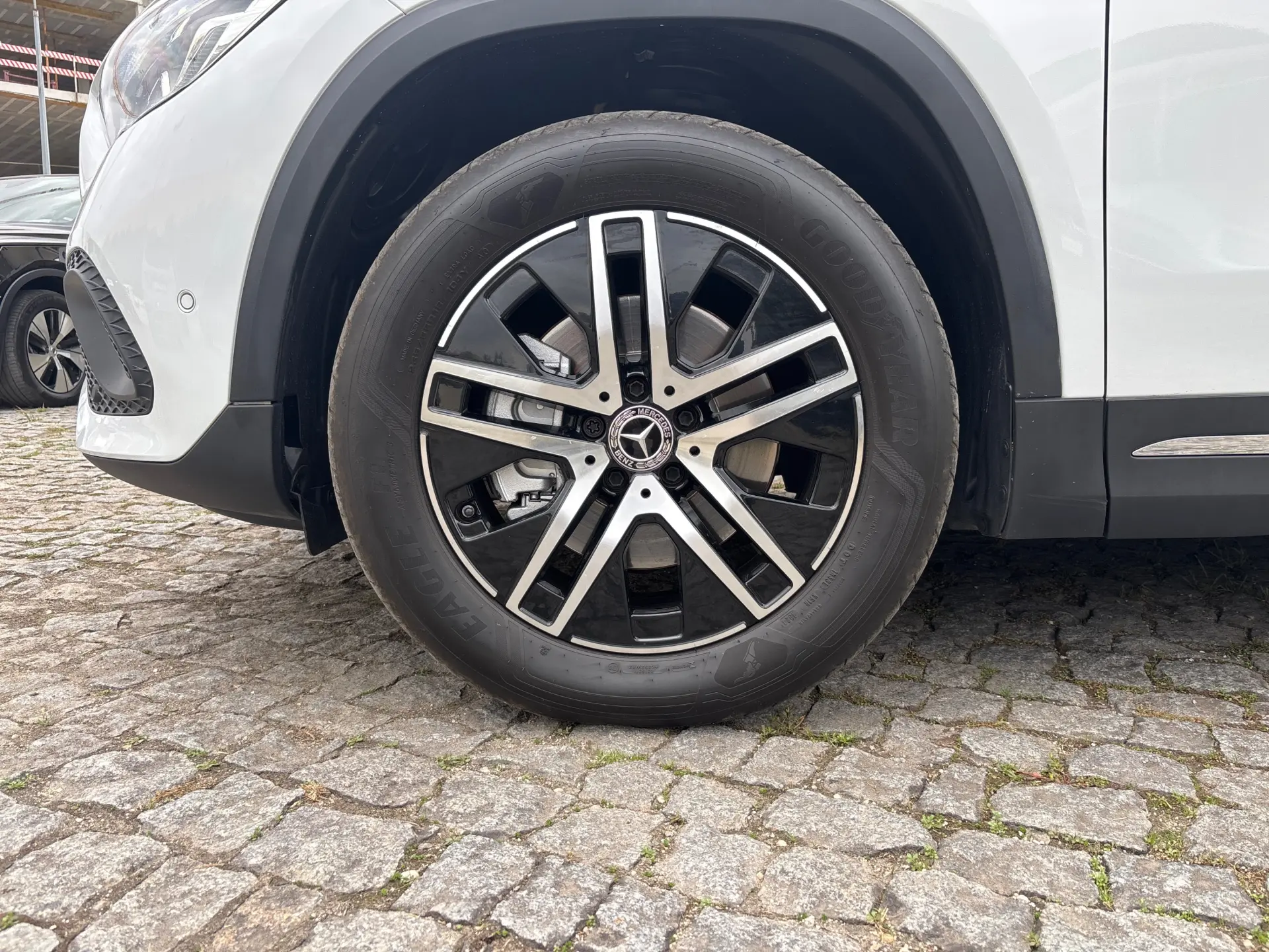 Mercedes-Benz GLA 250 e 8G-DCT Style 30