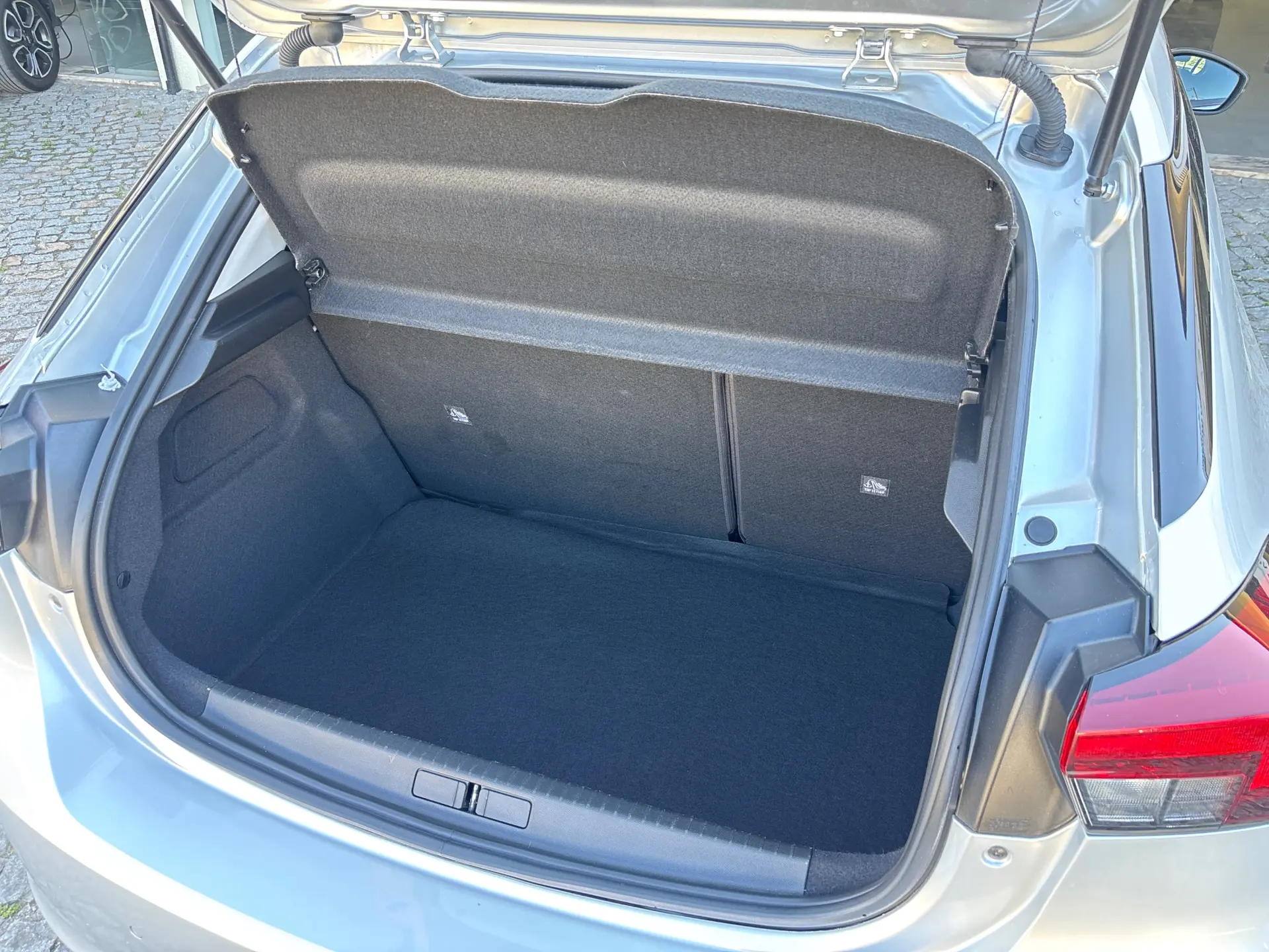 Opel Corsa 1.2 T Edition 27