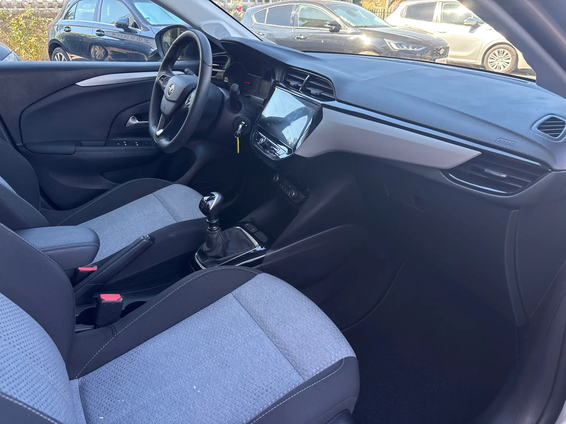 Opel Corsa 1.2 T Edition 8