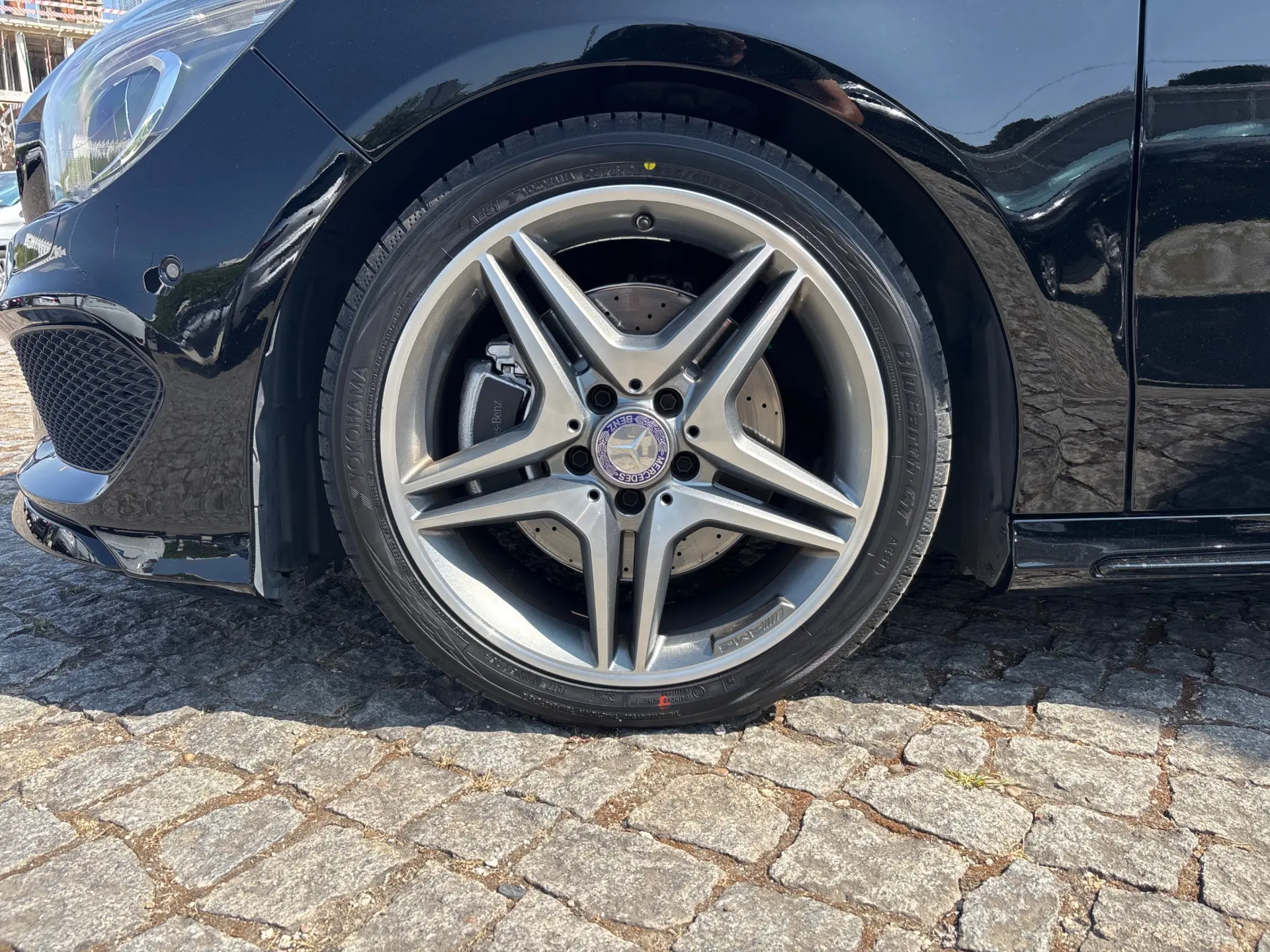 Mercedes-Benz CLA 220 d Shooting Brake AMG Line Aut. 30