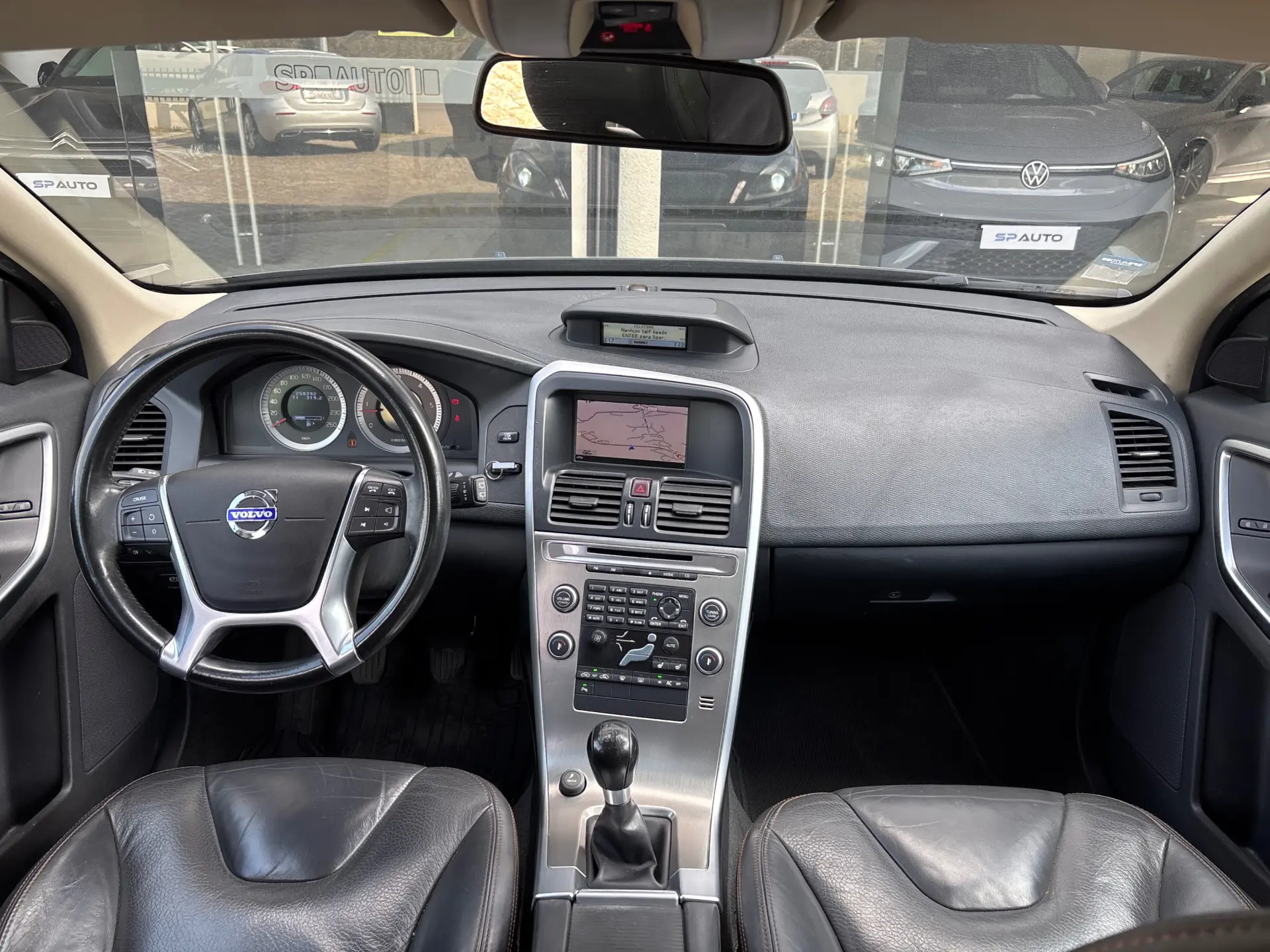 Volvo XC 60 2.4 D Drive Momentum 25