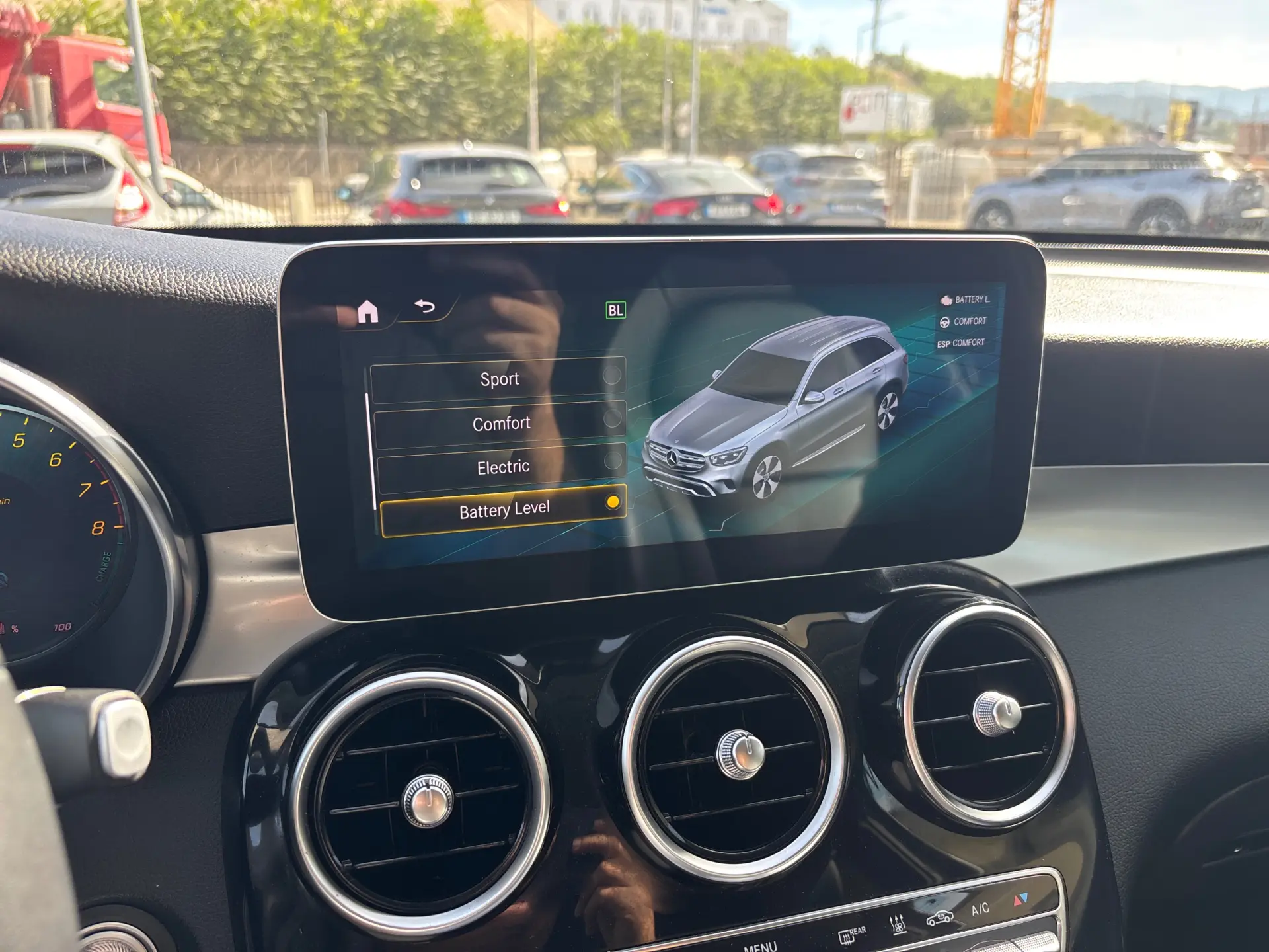 Mercedes-Benz GLC 300 e 4Matic 14