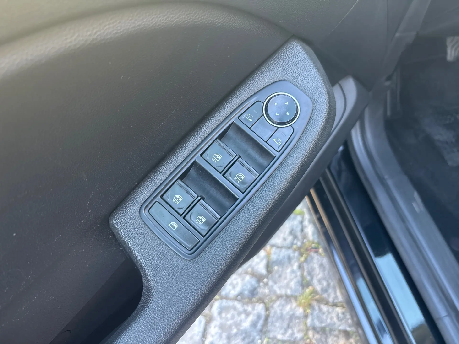 Renault Clio 1.0 TCe Evolution Bi-Fuel 24