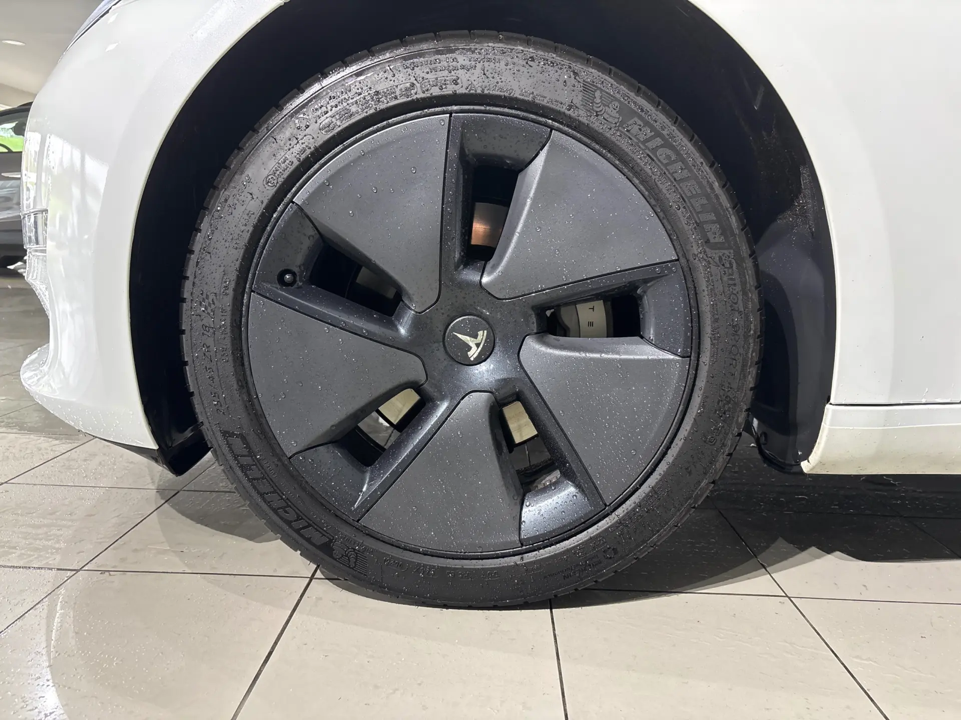 Tesla Model 3 Long Range Tração Traseira 30