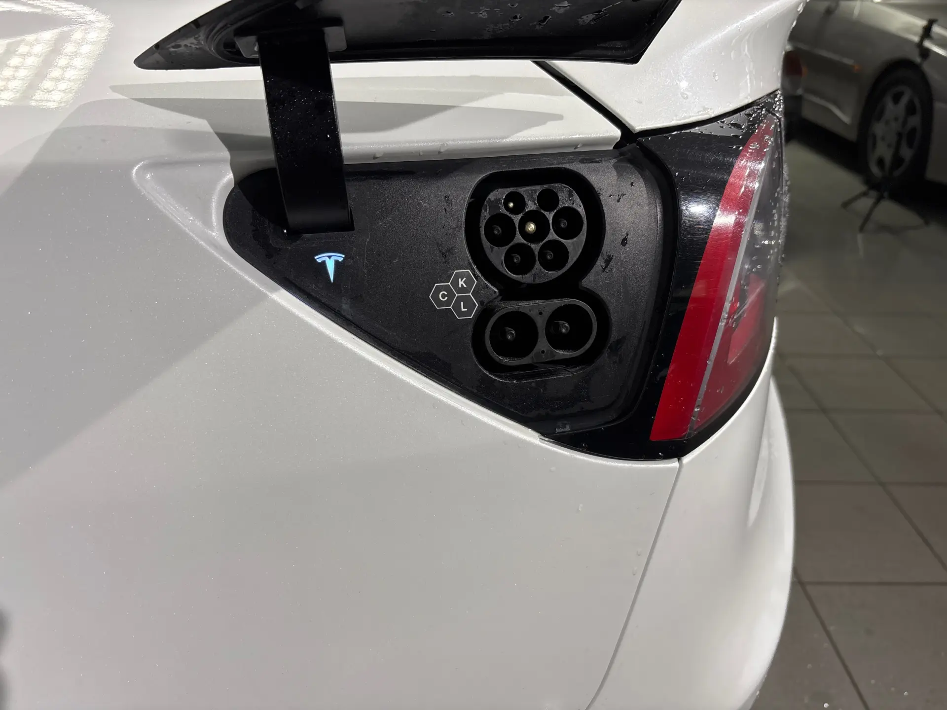 Tesla Model 3 Long Range Tração Traseira 28