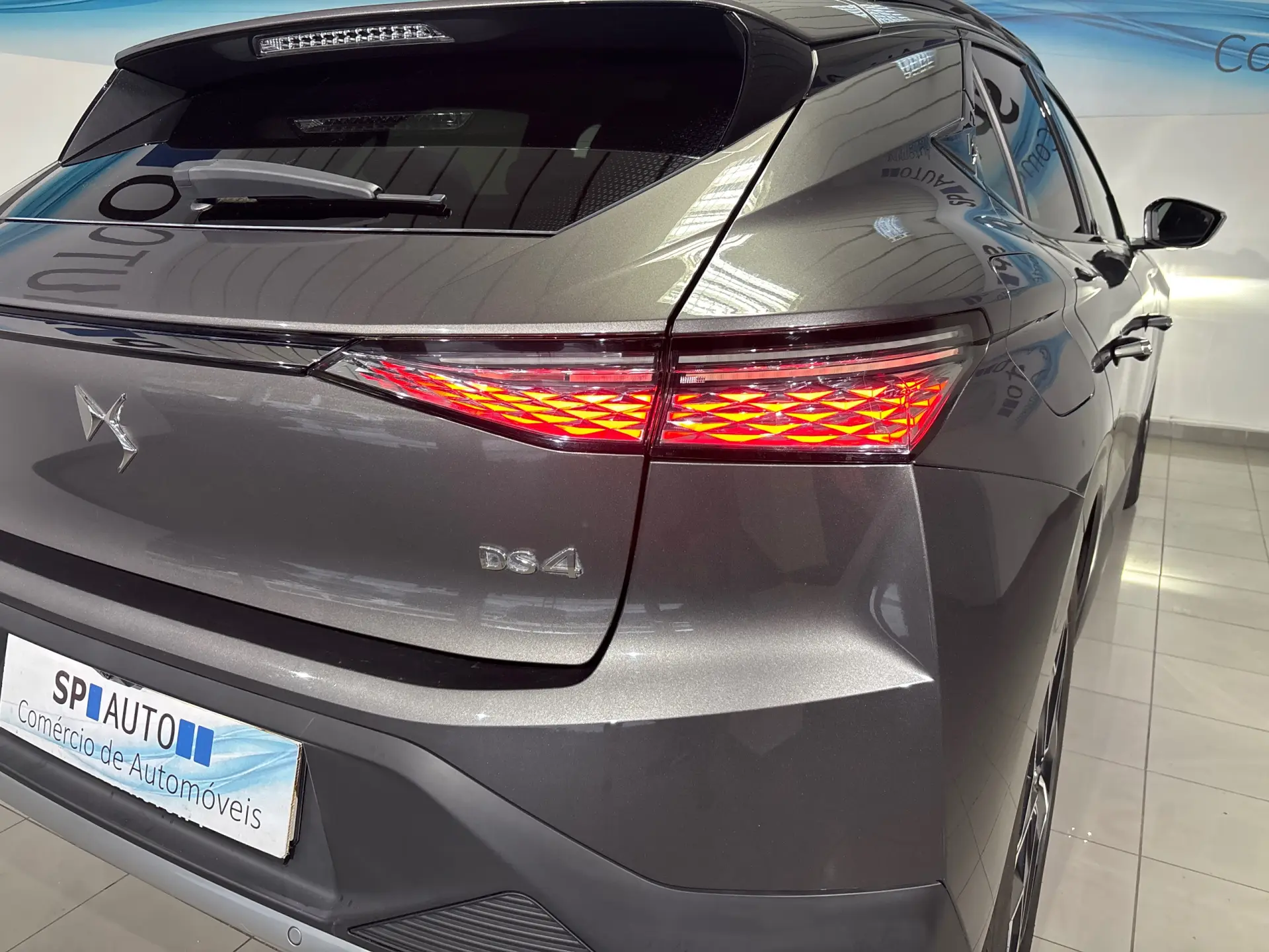 DS DS4 E-Tense Rivoli Cross EAT8 31