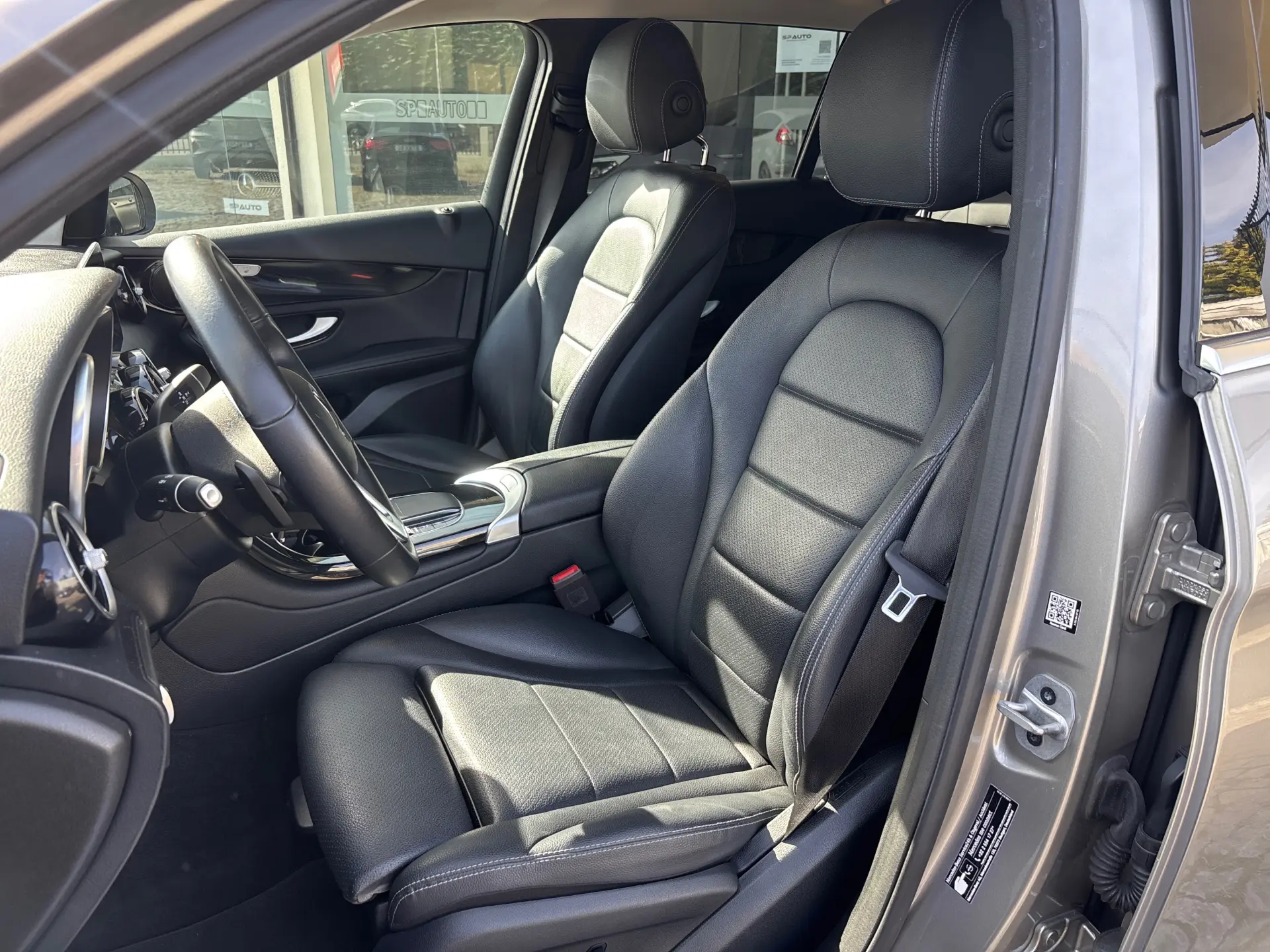 Mercedes-Benz GLC 300 e 4Matic 7