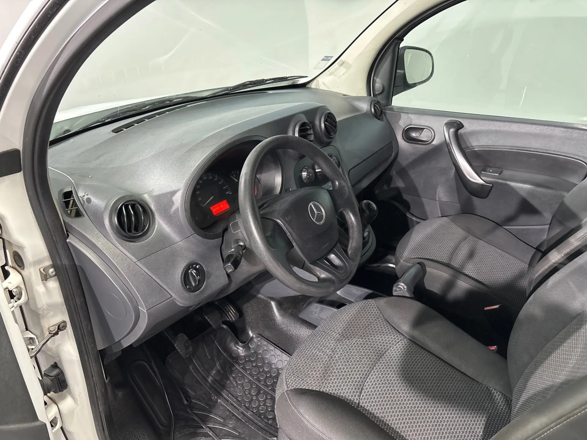 Mercedes-Benz Citan 2 lugares 6