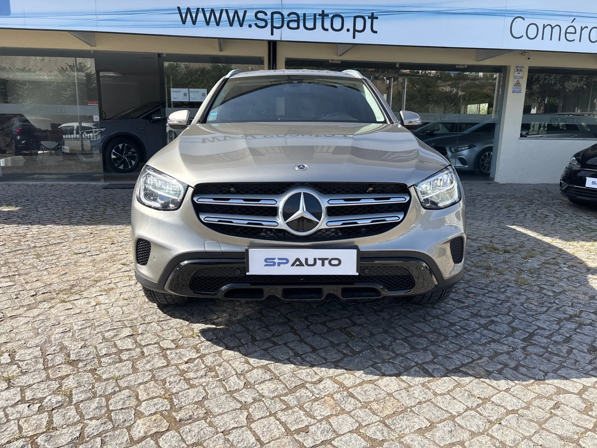 Mercedes-Benz GLC 300 e 4Matic 3