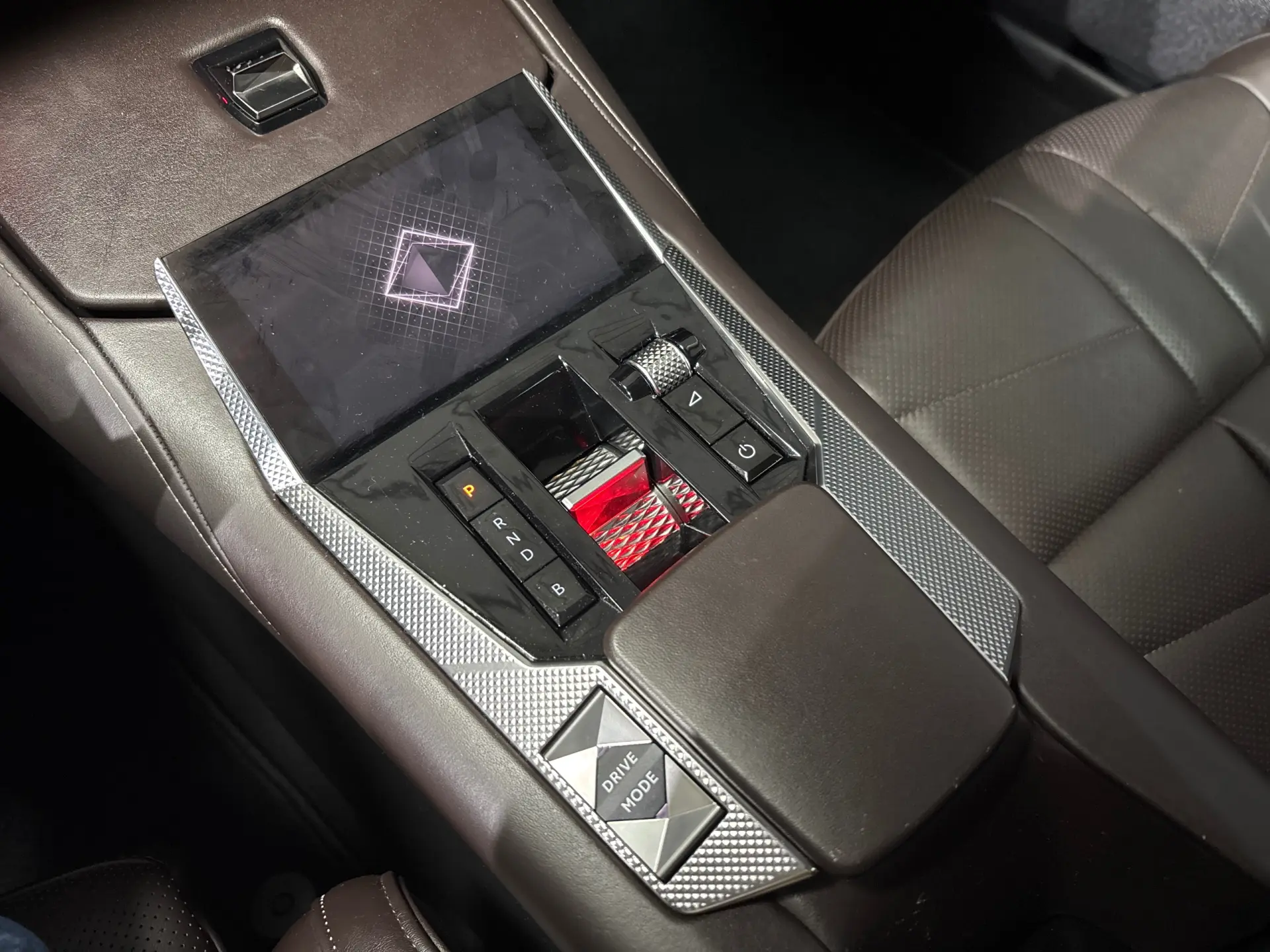 DS DS4 E-Tense Rivoli Cross EAT8 18