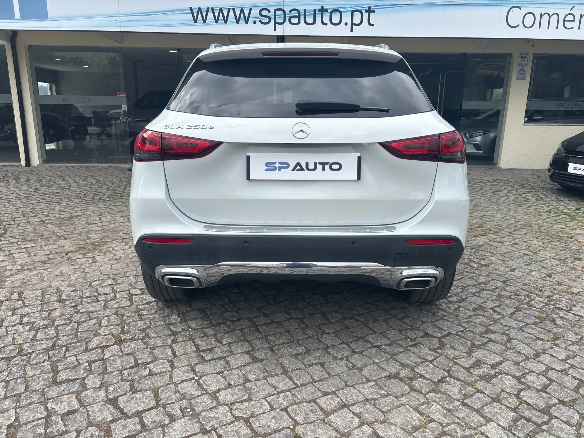 Mercedes-Benz GLA 250 e 8G-DCT Style 6