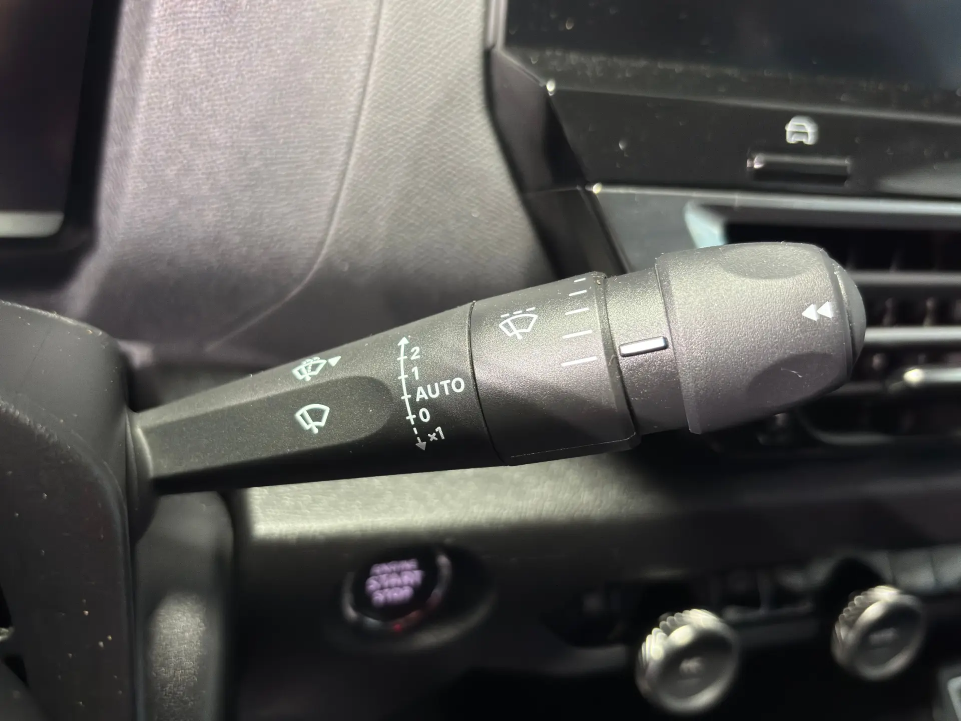 Citroën C4 1.2 PureTech Plus 22