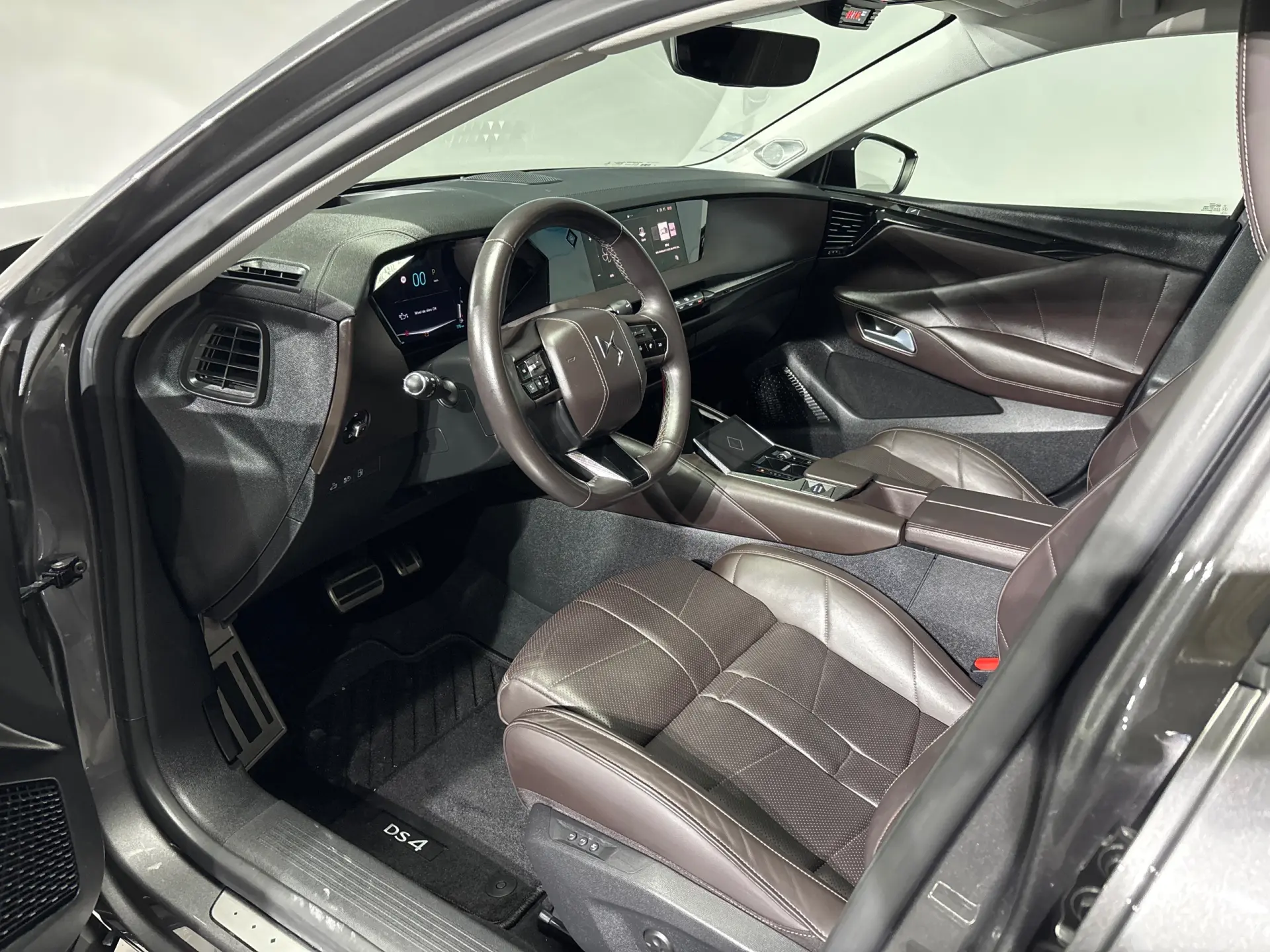 DS DS4 E-Tense Rivoli Cross EAT8 9