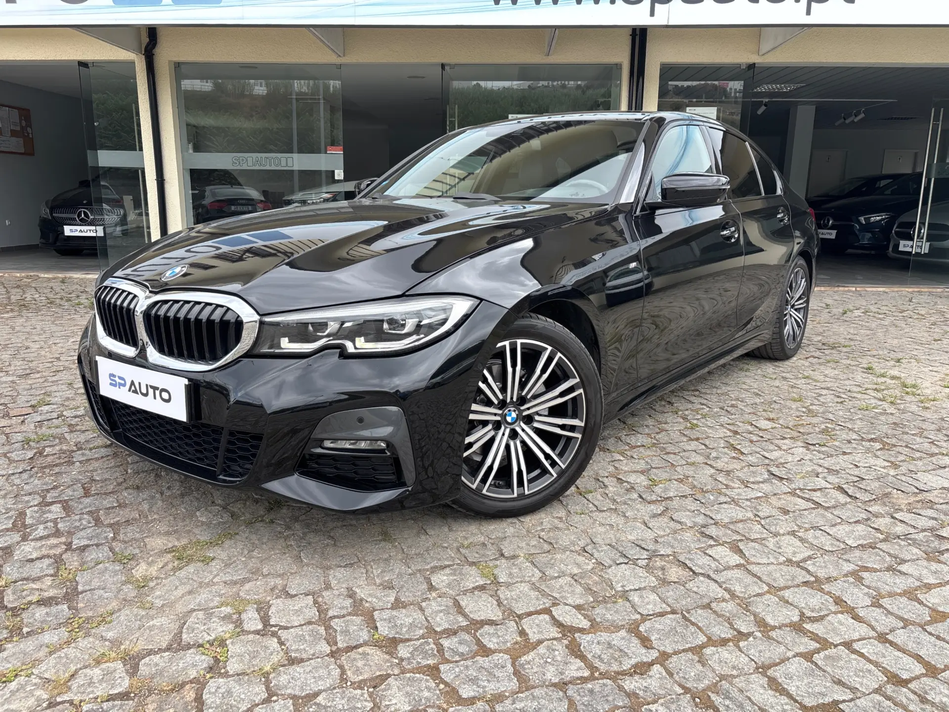 BMW 320 d Pack M Auto 1
