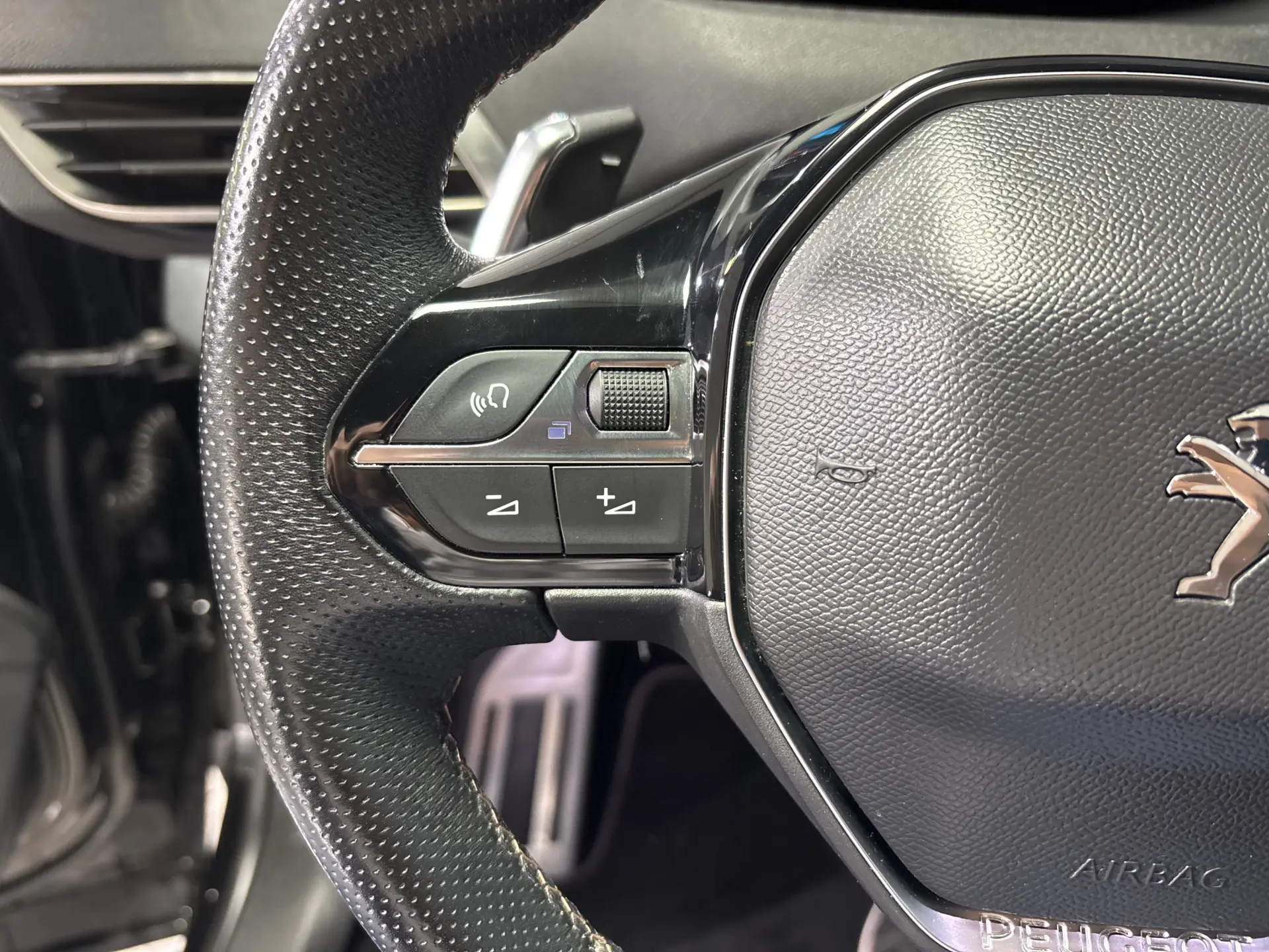 Peugeot 3008 1.6 Hybrid GT Line e-EAT8 19