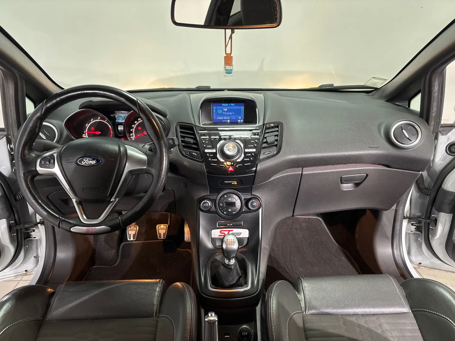 Ford Fiesta 1.6 EcoBoost ST200 2