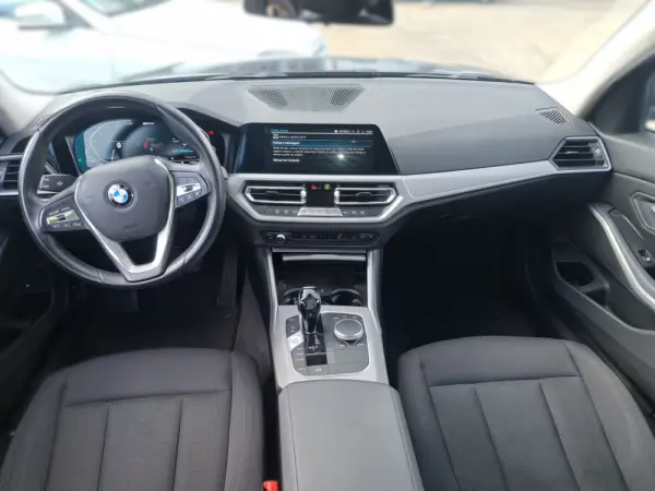 BMW 330 E-300 Corporate 7