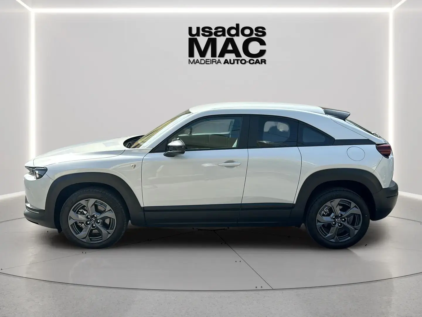 Mazda MX-30 3
