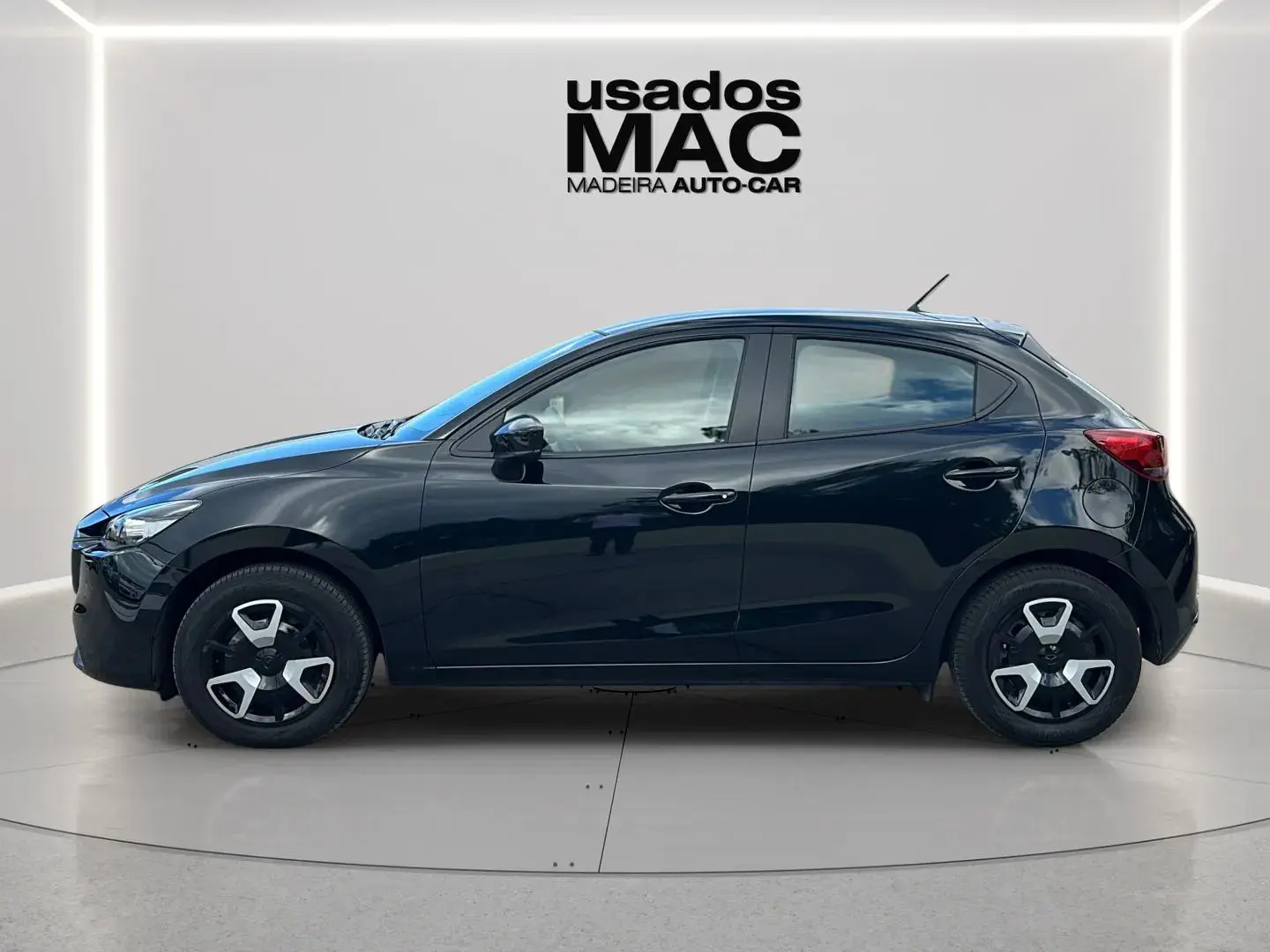 Mazda 2 1.5 E-Skyactiv G 90cv Centre-Line 5P cvm 6 vlc. 5