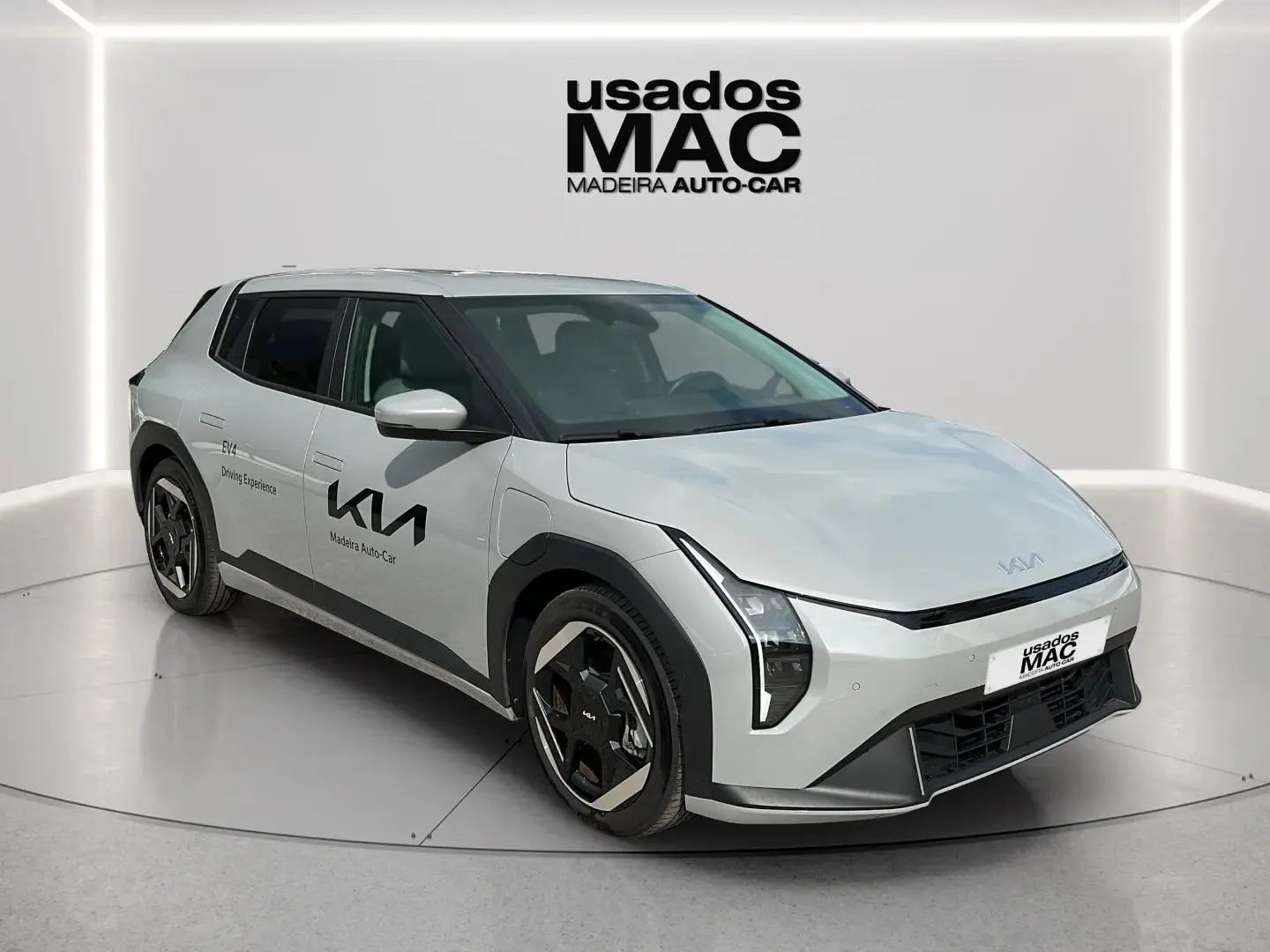 Kia EV4 1