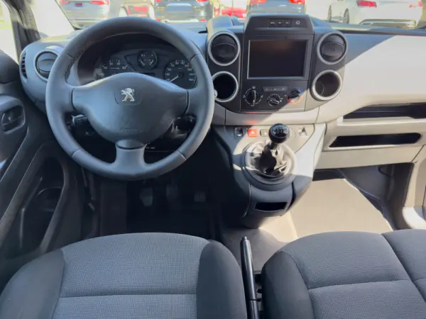 Peugeot Partner 1.6 BlueHDi Style 6