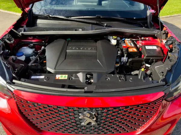 Peugeot e-2008 GT Pack 10