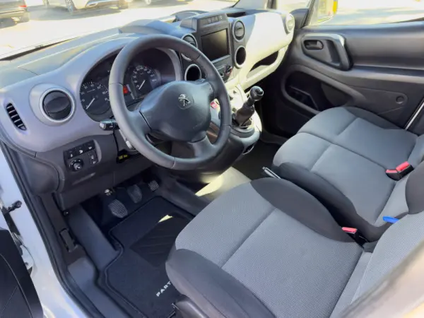 Peugeot Partner 1.6 BlueHDi Style 7