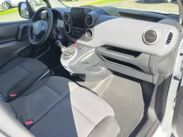 Peugeot Partner 1.6 BlueHDi Style 8