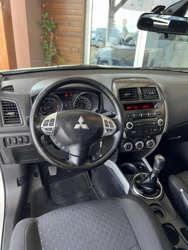 Mitsubishi ASX 1.8 DI-D Intense 7