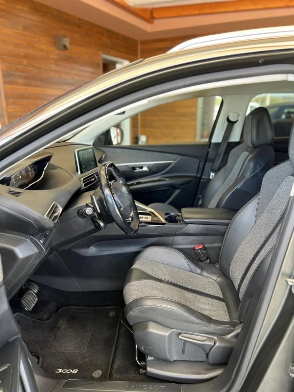 Peugeot 3008 1.5 BlueHDi Allure EAT8 6