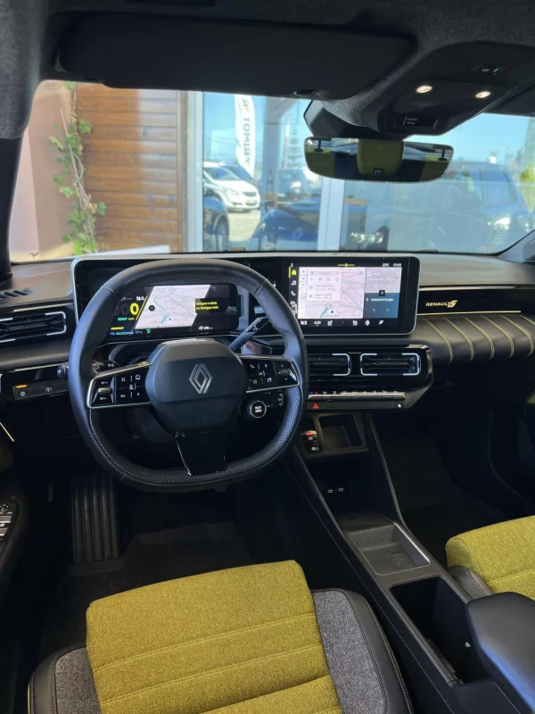 Renault 5 E-Tech 52 kWh Iconic Cinq Autonomia Conforto 8