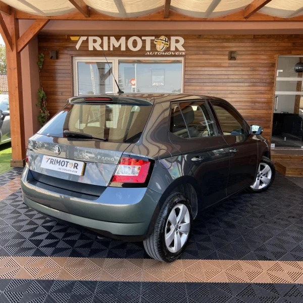 Skoda Fabia 1.2 TSi Ambition 3