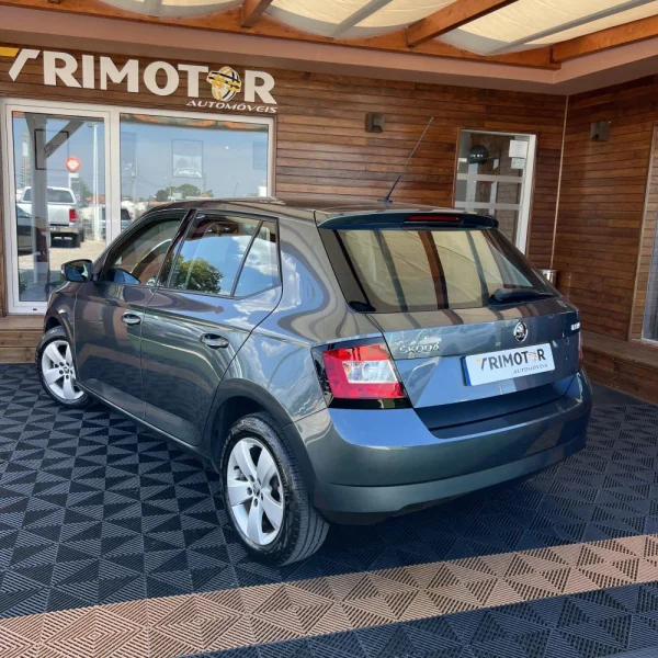 Skoda Fabia 1.2 TSi Ambition 4