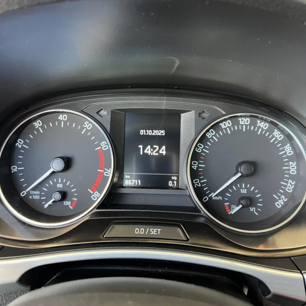 Skoda Fabia 1.2 TSi Ambition 10