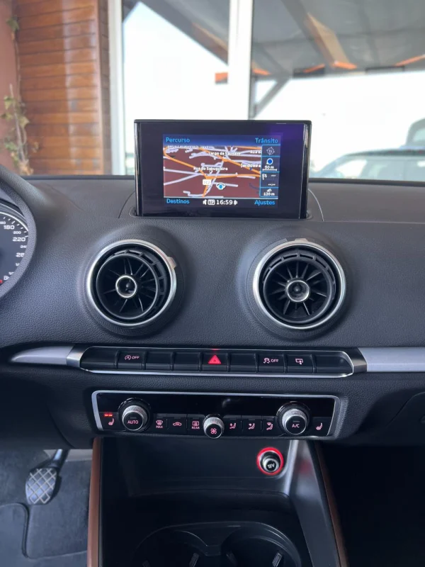 Audi A3 1.6 TDI S-line 13