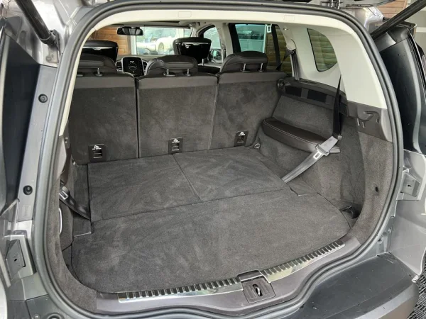 Renault Espace 1.6 dCi Initiale Paris EDC 20