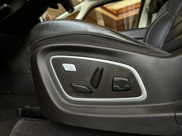 Renault Espace 1.6 dCi Initiale Paris EDC 24
