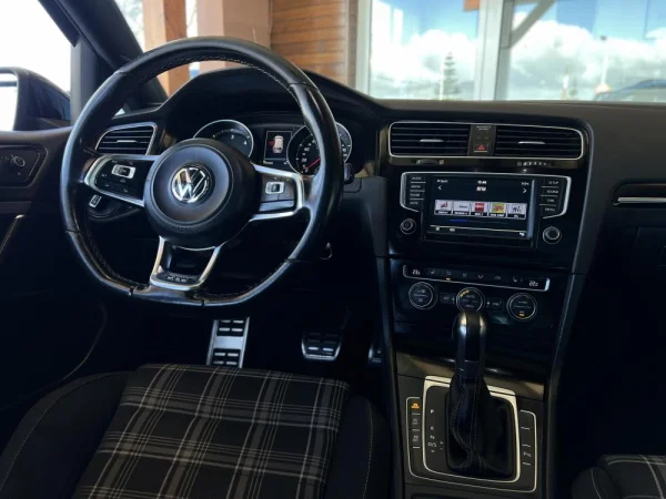 Volkswagen Golf Variant 2.0 TDi GTD DSG 12
