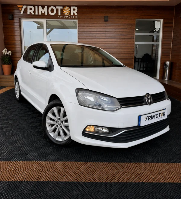 Volkswagen Polo 1.0 Confortline 1