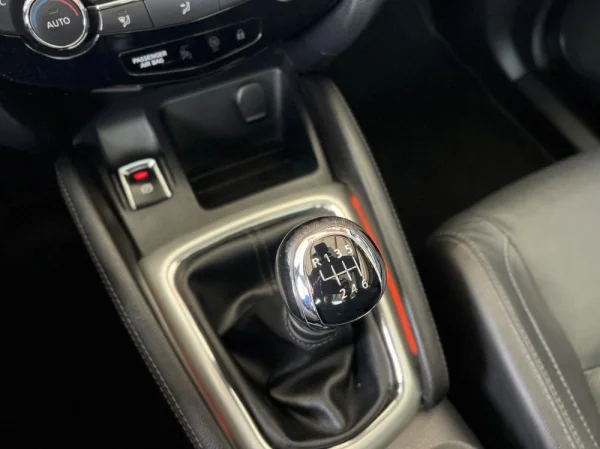 Nissan Qashqai 1.6 dCi Tekna 19 Pele 16