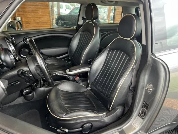 MINI 3 Portas Cooper D CHILI 6