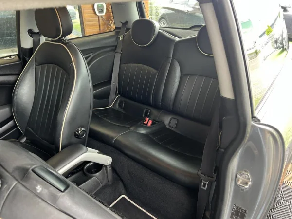 MINI 3 Portas Cooper D CHILI 9