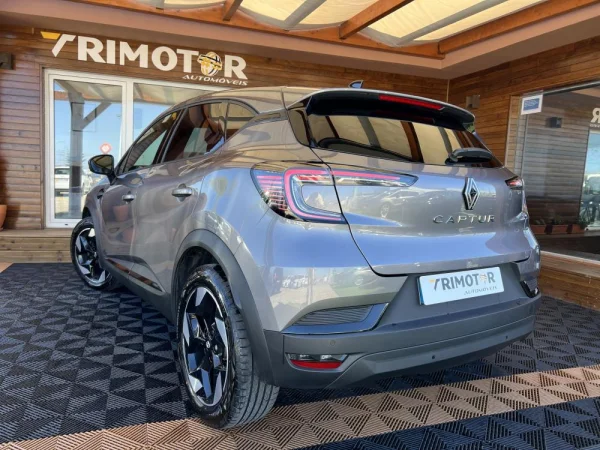 Renault Captur 1.0 TCe Techno Bi-Fuel c/ IVA Dedutivel 4
