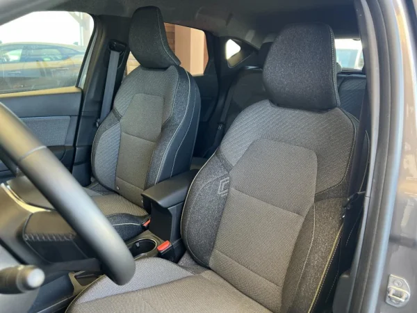 Renault Captur 1.0 TCe Techno Bi-Fuel c/ IVA Dedutivel 6